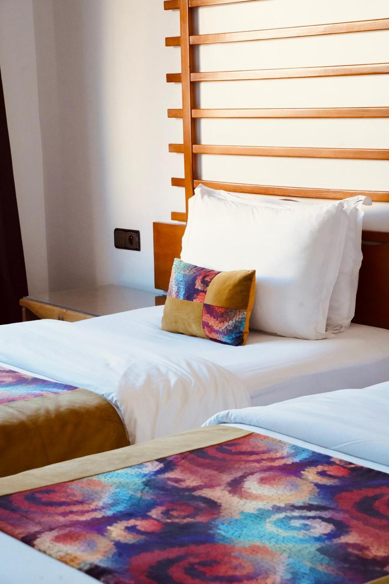 Hotel Rembrandt Tangier Bagian luar foto