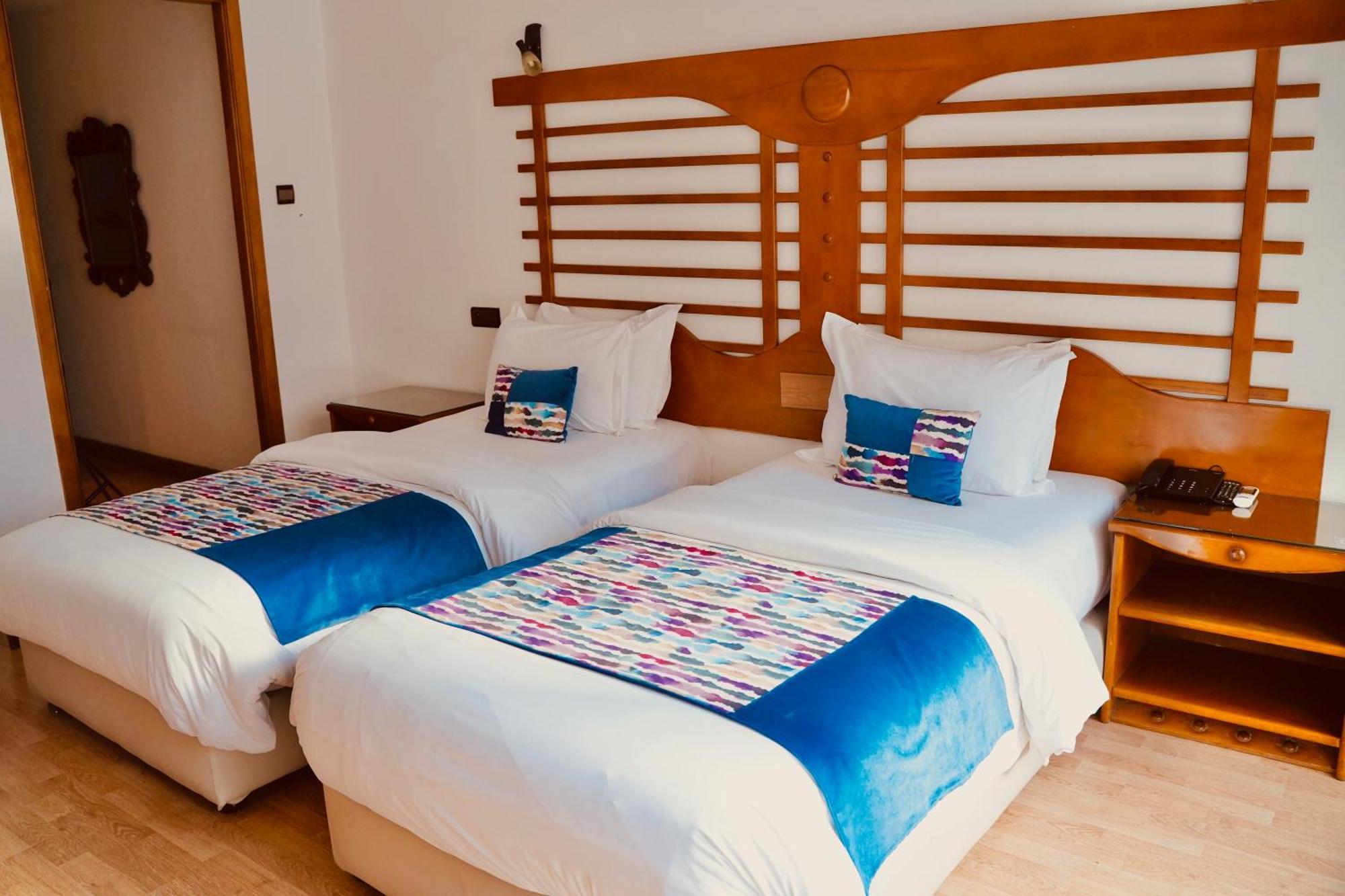 Hotel Rembrandt Tangier Bagian luar foto