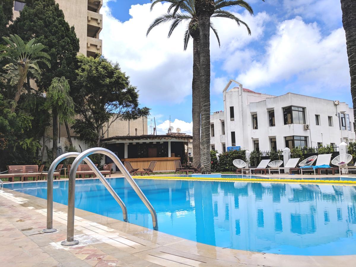 Hotel Rembrandt Tangier Bagian luar foto